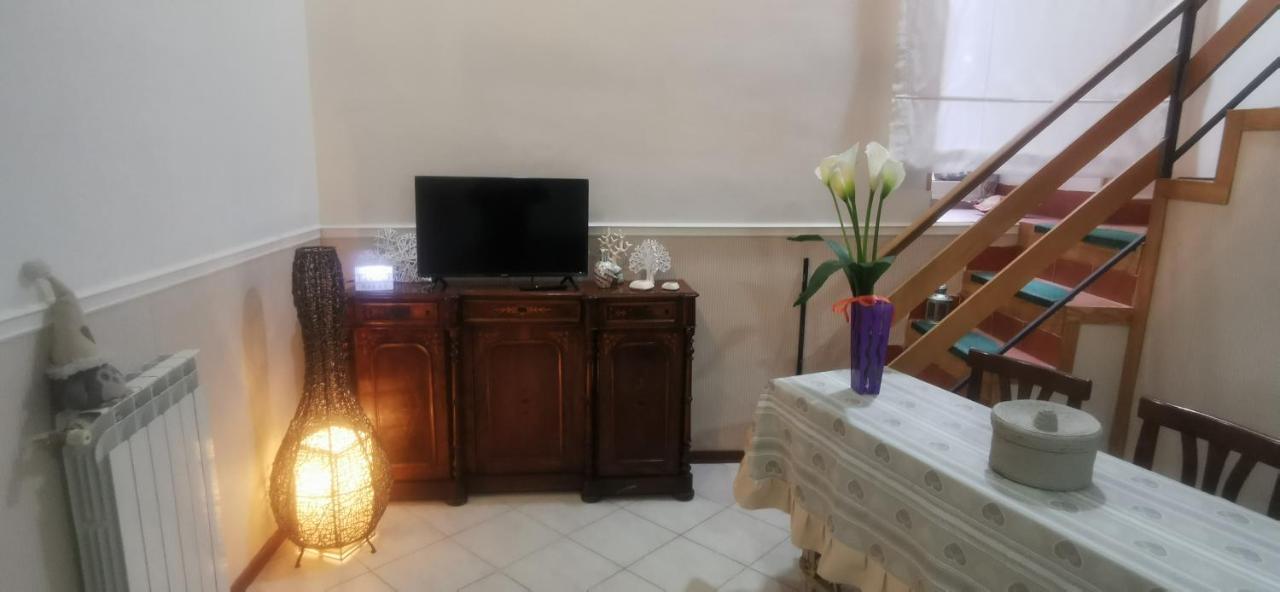 Real Family House Apartment Napoli Ngoại thất bức ảnh